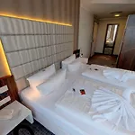 Business-hotel Artes