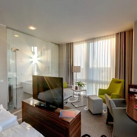 ビジネス-ホテル アルテス 4* ケムニッツ