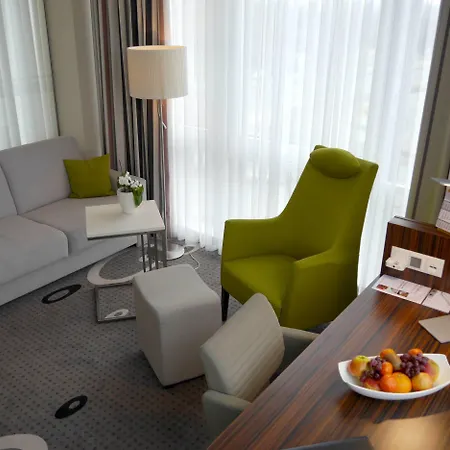Hotell Business-hotel Artes 4*