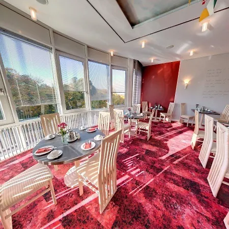 ホテル ビジネス-ホテル アルテス 4*