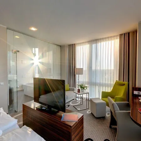 Business-hotel Artes فندق 4*