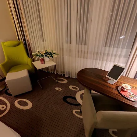 ビジネス-ホテル アルテス ホテル 4*