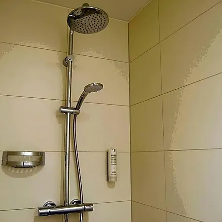 Business-hotel Artes فندق 4*