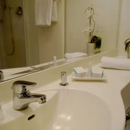 Business-hotel Artes 4* شيمنيتز